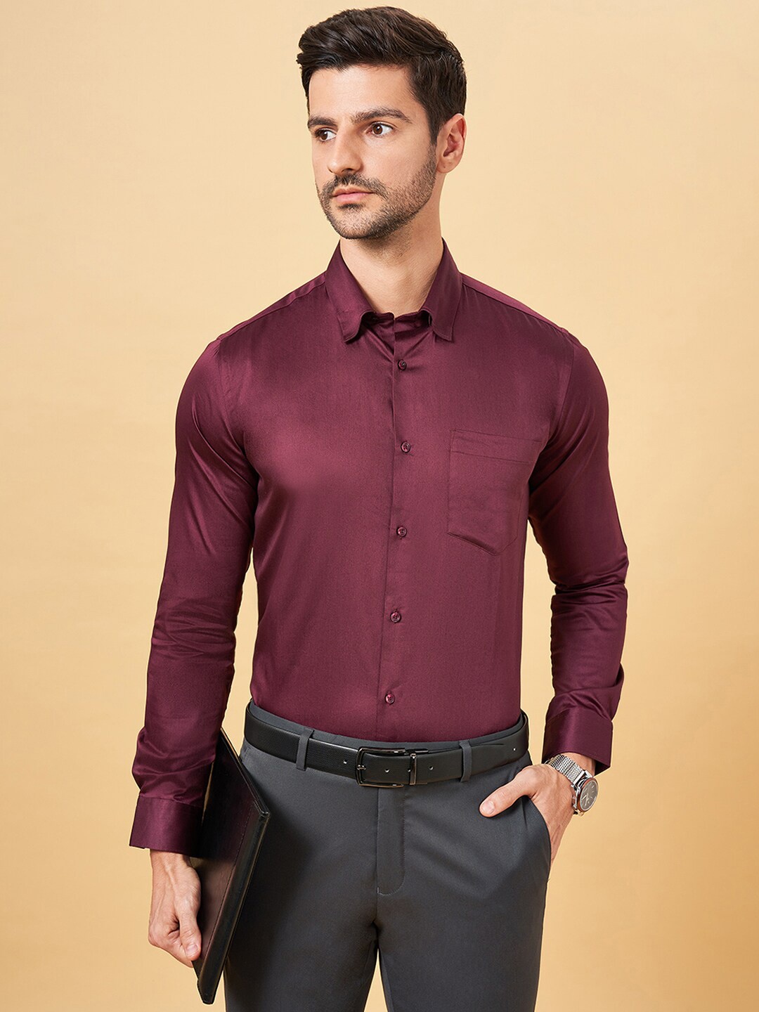 

Peregrine by Pantaloons Slim Fit Spread Collar Long Sleeves Formal Shirt, Red