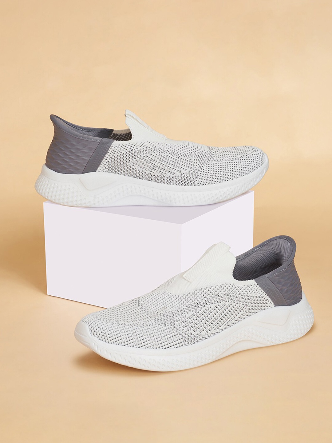 

Ajile by Pantaloons Men Slip-On Walking Shoes, Off white