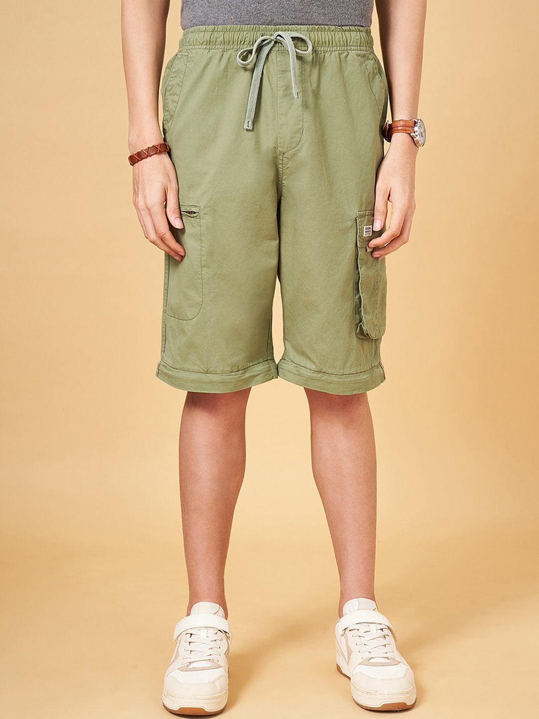 

Urban Ranger by pantaloons Men Pure Cotton Relaxed Fit Joggers, Green