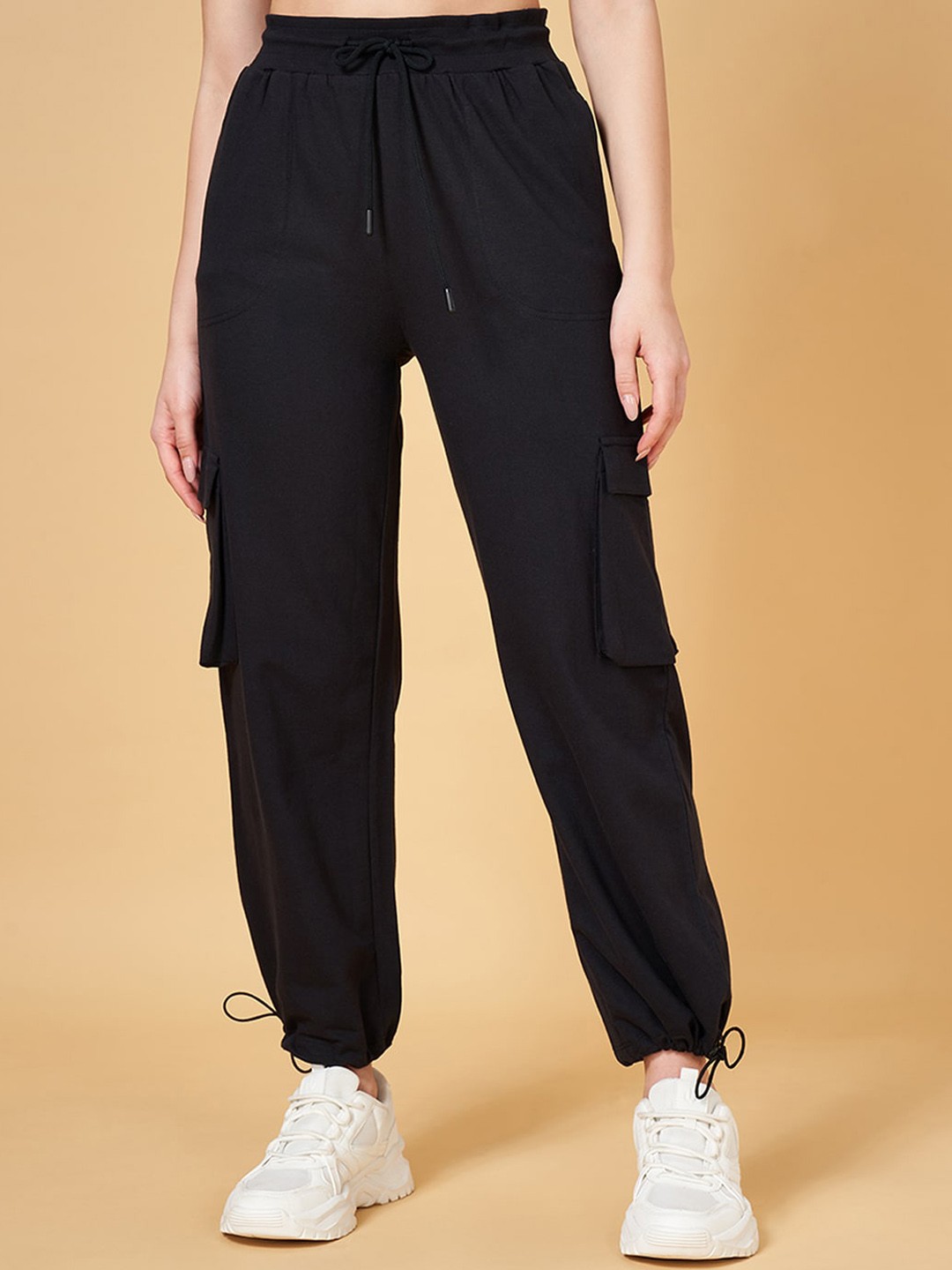 

YU by Pantaloons Women Pure Cotton Cargo Joggers, Black