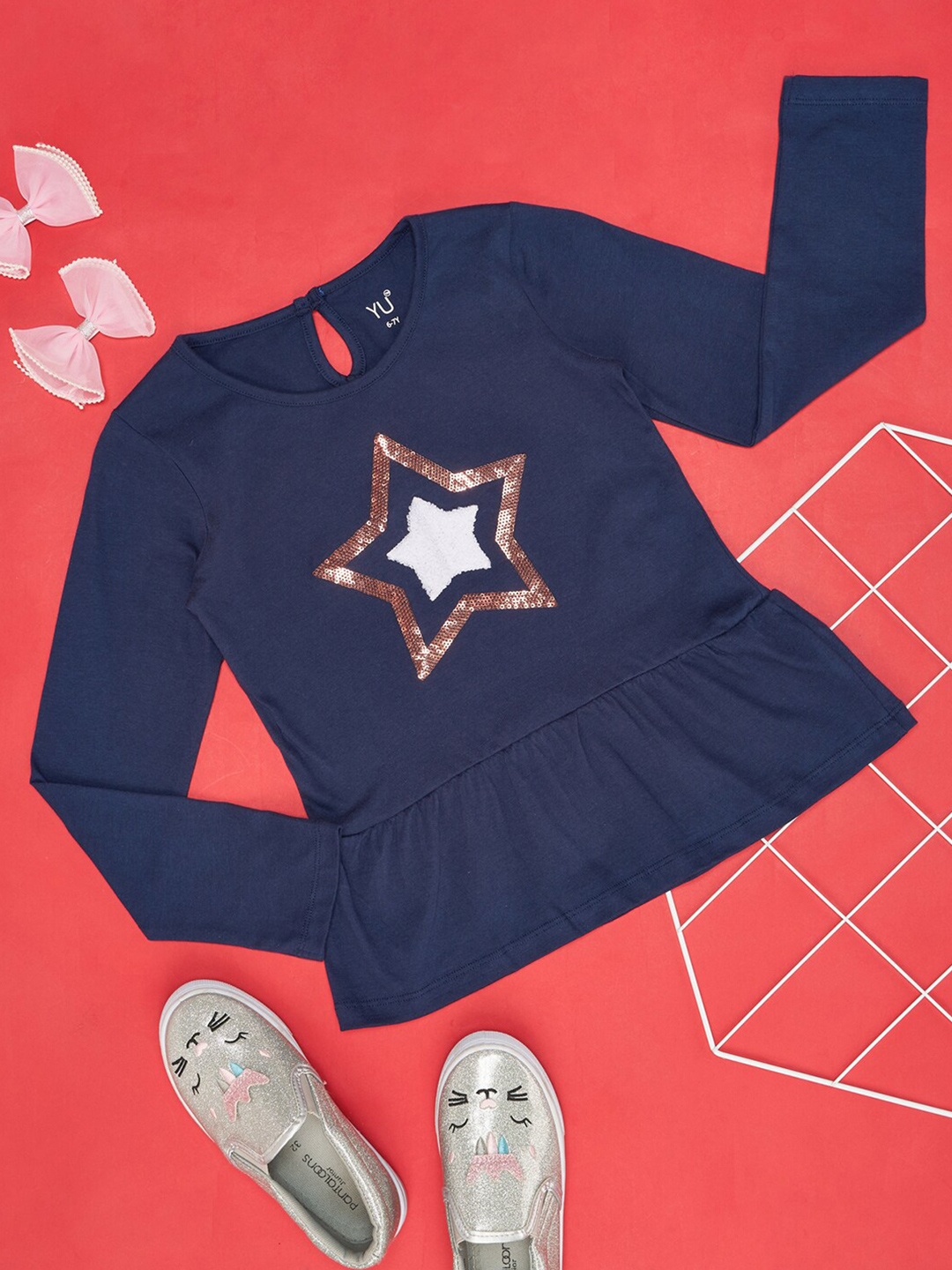 

YU by Pantaloons Girls Graphic Printed Embellished Cotton T-shirt, Navy blue