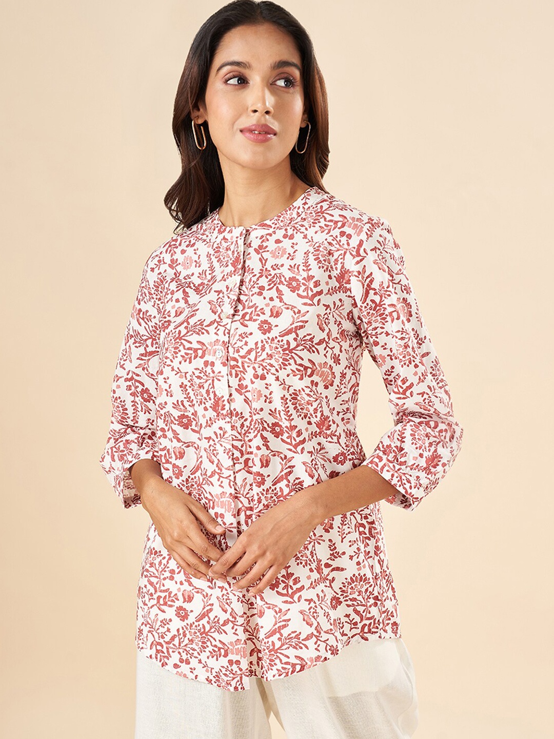 

AKKRITI BY PANTALOONS Printed Mandarin Collar Pure Cotton Tunic, Red