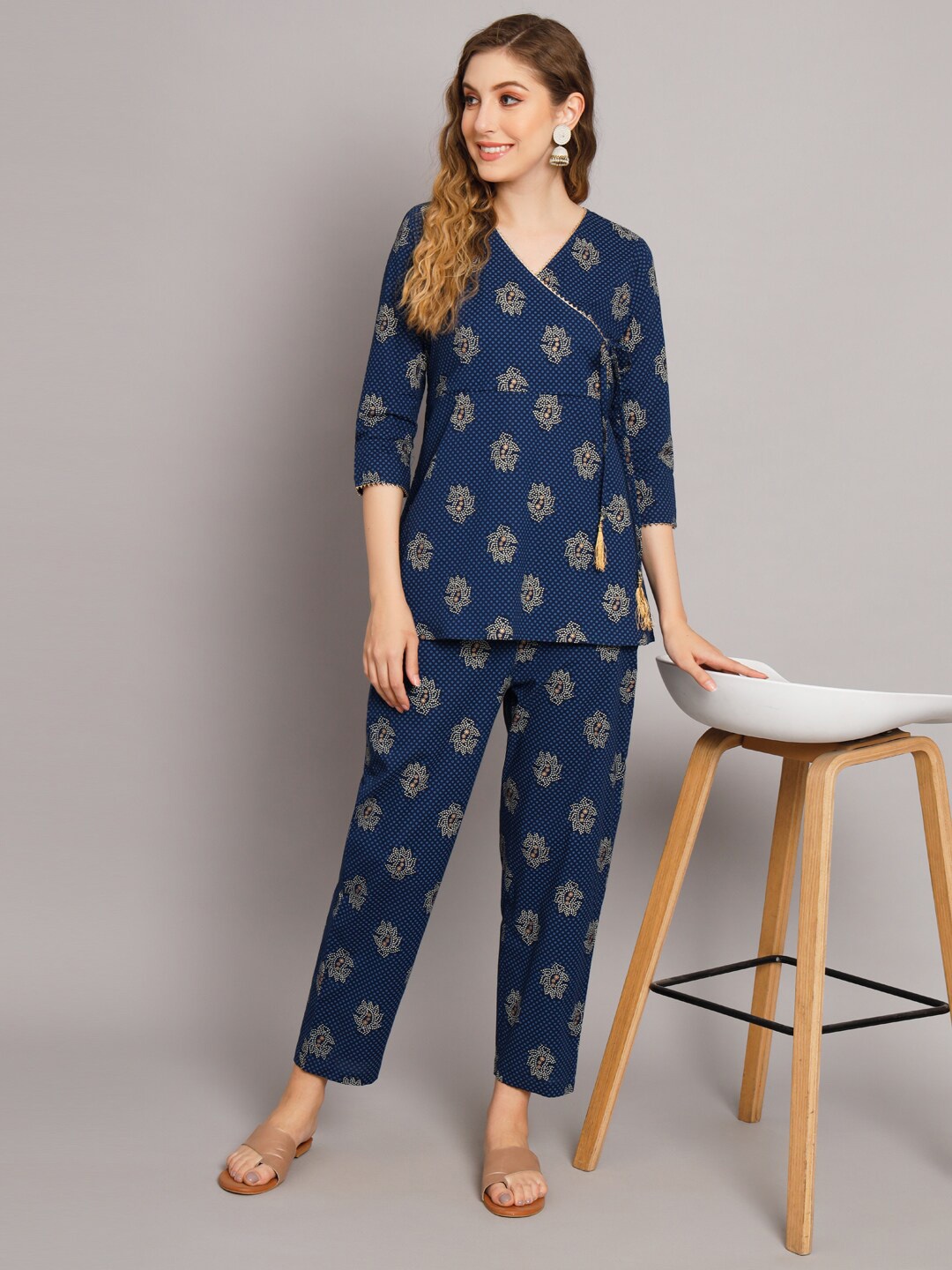 

DECKEDUP Bandhani Printed Gotta Patti Pure Cotton Angrakha Kurti, Navy blue