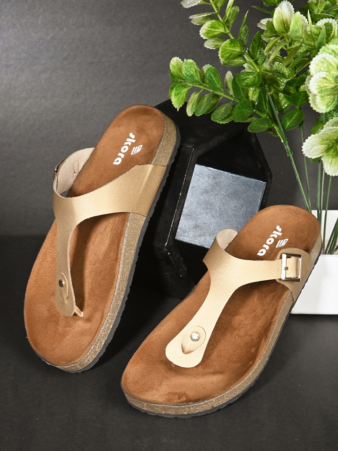 

SKORA Open Toe Flats, Bronze