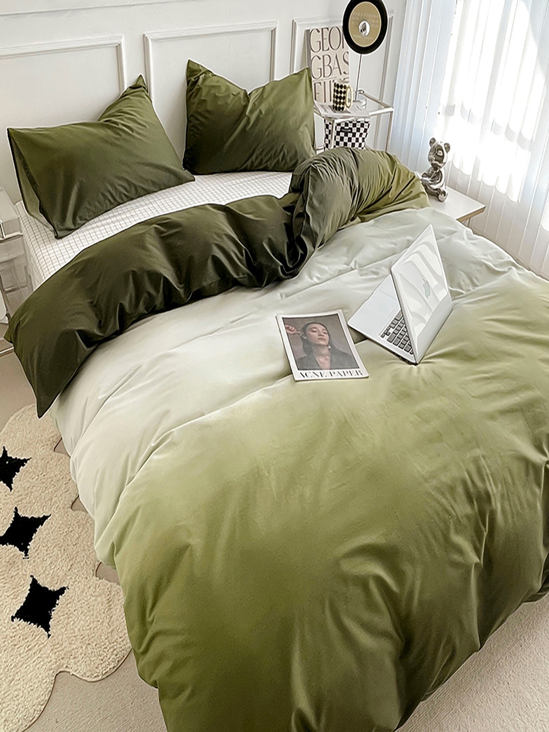 

JC HOME Green & White Regular Double Queen Bedding Set
