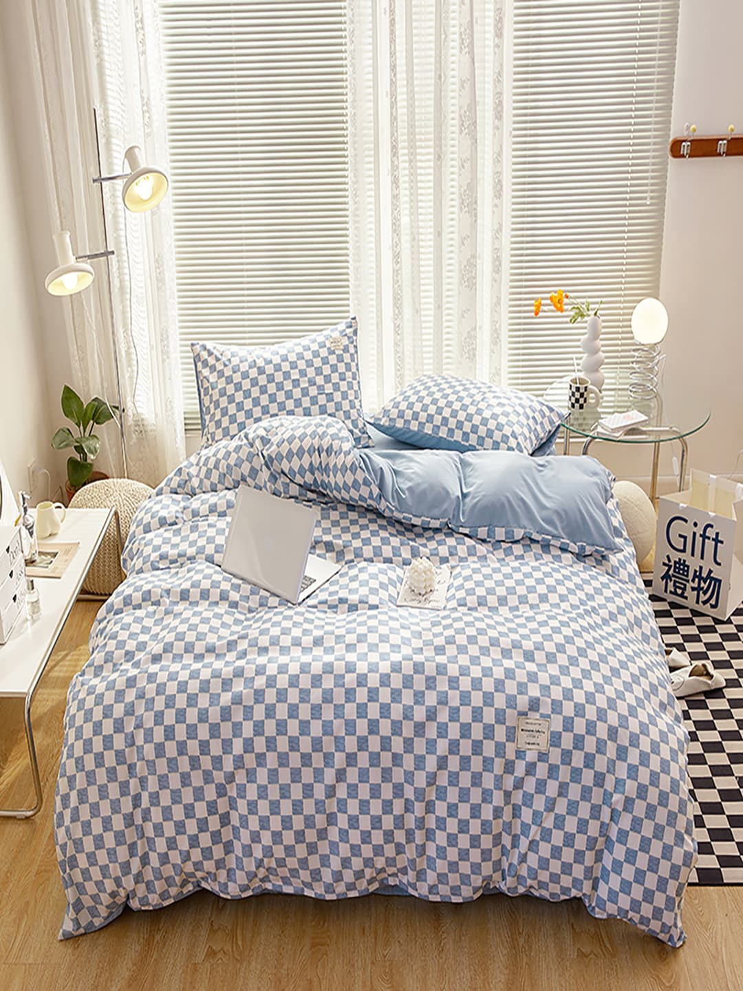 

JC HOME Blue & White Checked Regular AC Room Double Extra Large Bedding Set