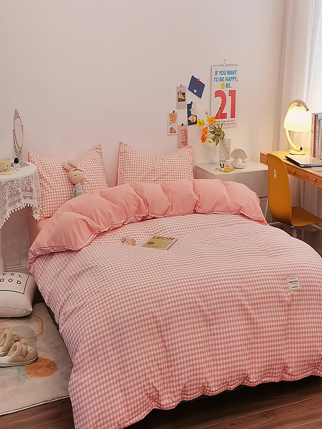 

JC HOME Peach & White Checked Bedding Set