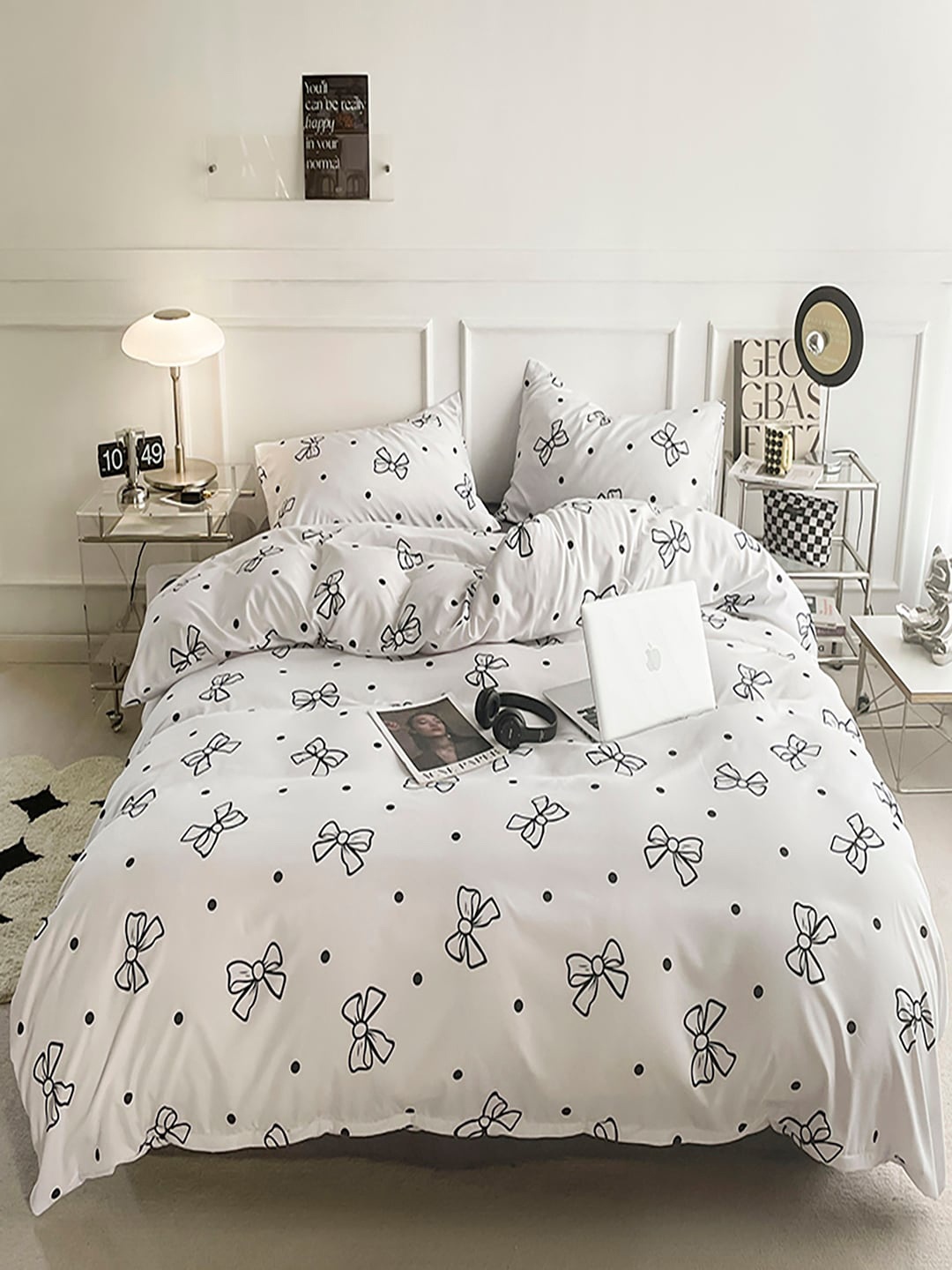 

JC HOME Grey & White Floral AC Room Bedding Set