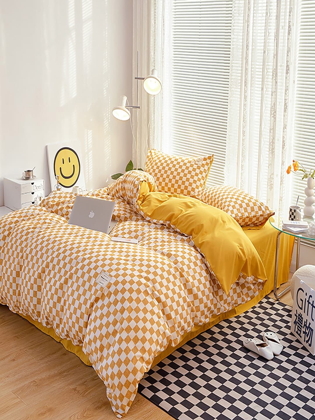 

JC HOME Yellow & White Checked Bedding Set