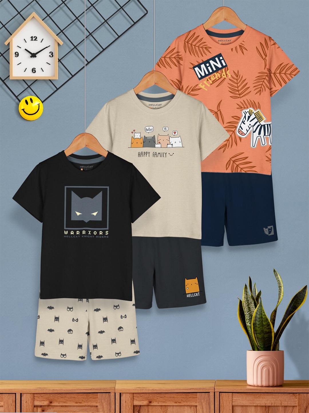 

HELLCAT Boys Pack Of 3 Printed T-Shirt With Shorts, Orange