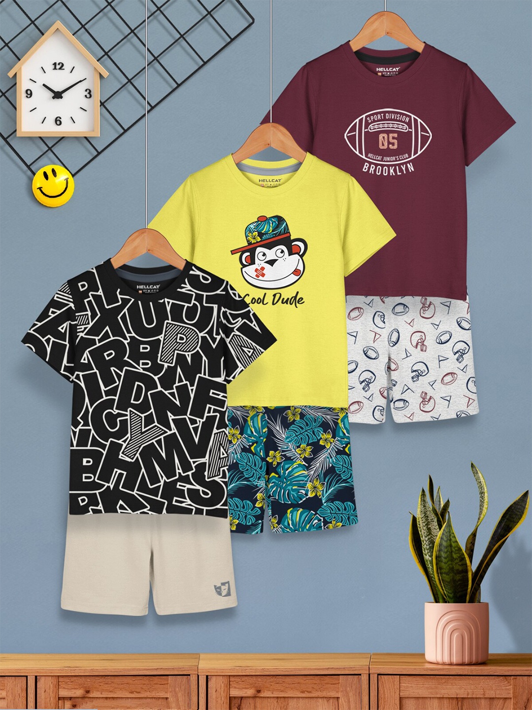 

HELLCAT Boys Pack Of 3 Printed T-shirt with Shorts, Maroon