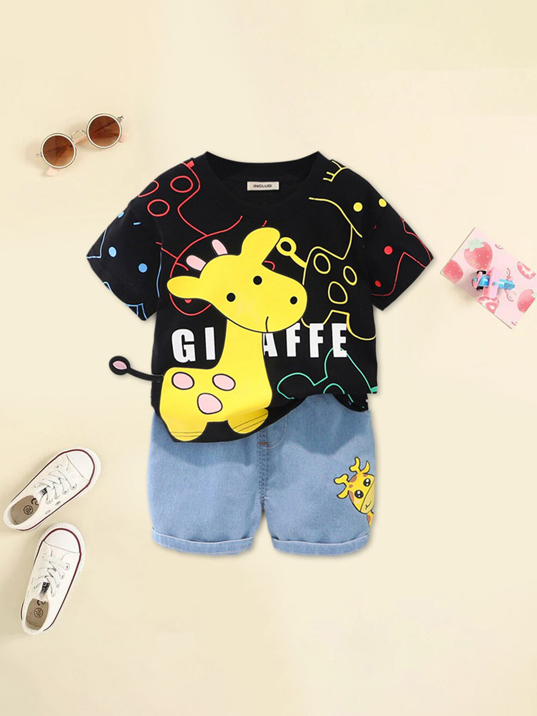 

INCLUD Boys Printed Round Neck T-shirt with Shorts, Black