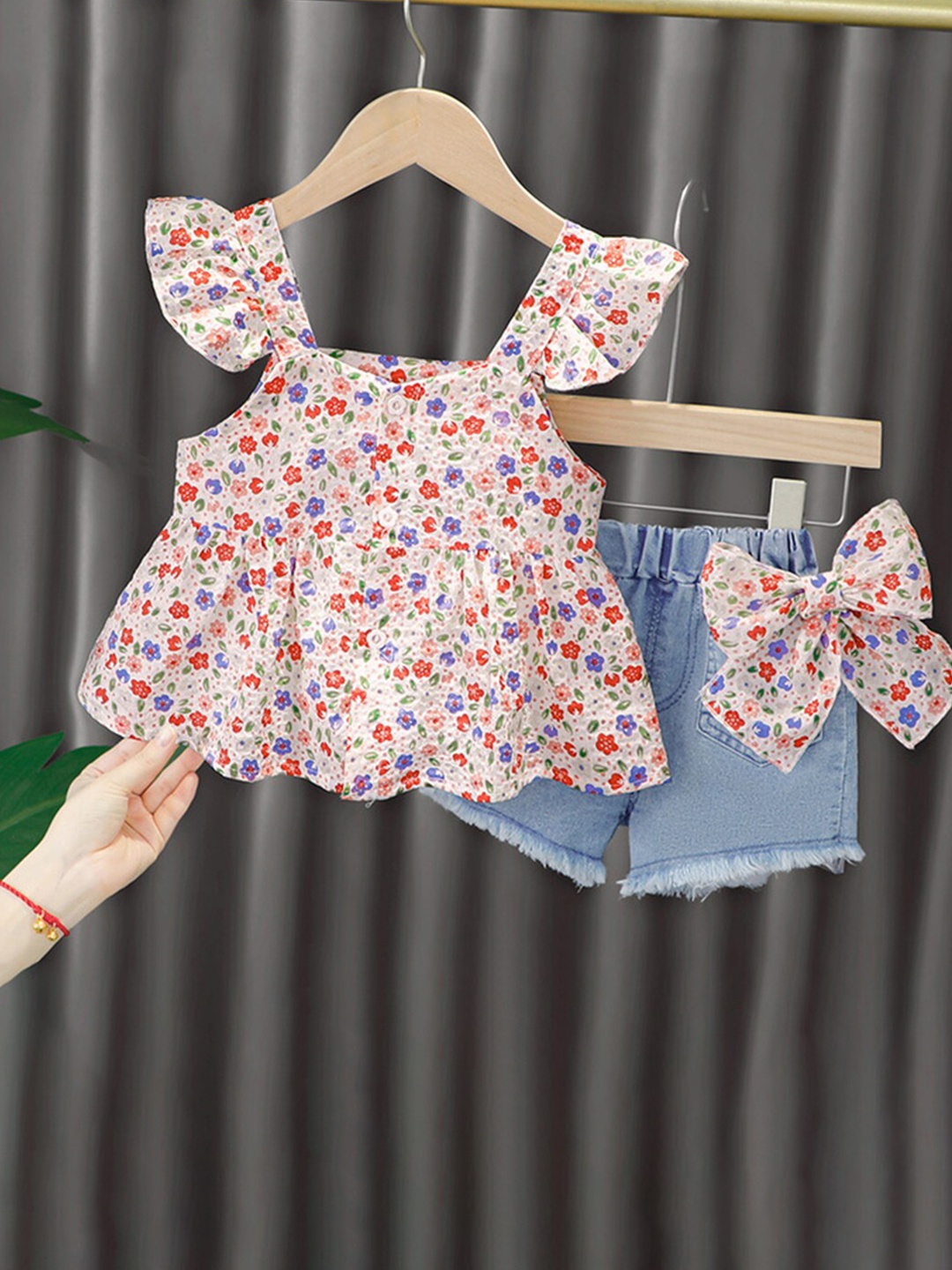 

INCLUD Girls Floral Printed Top with Shorts, Pink