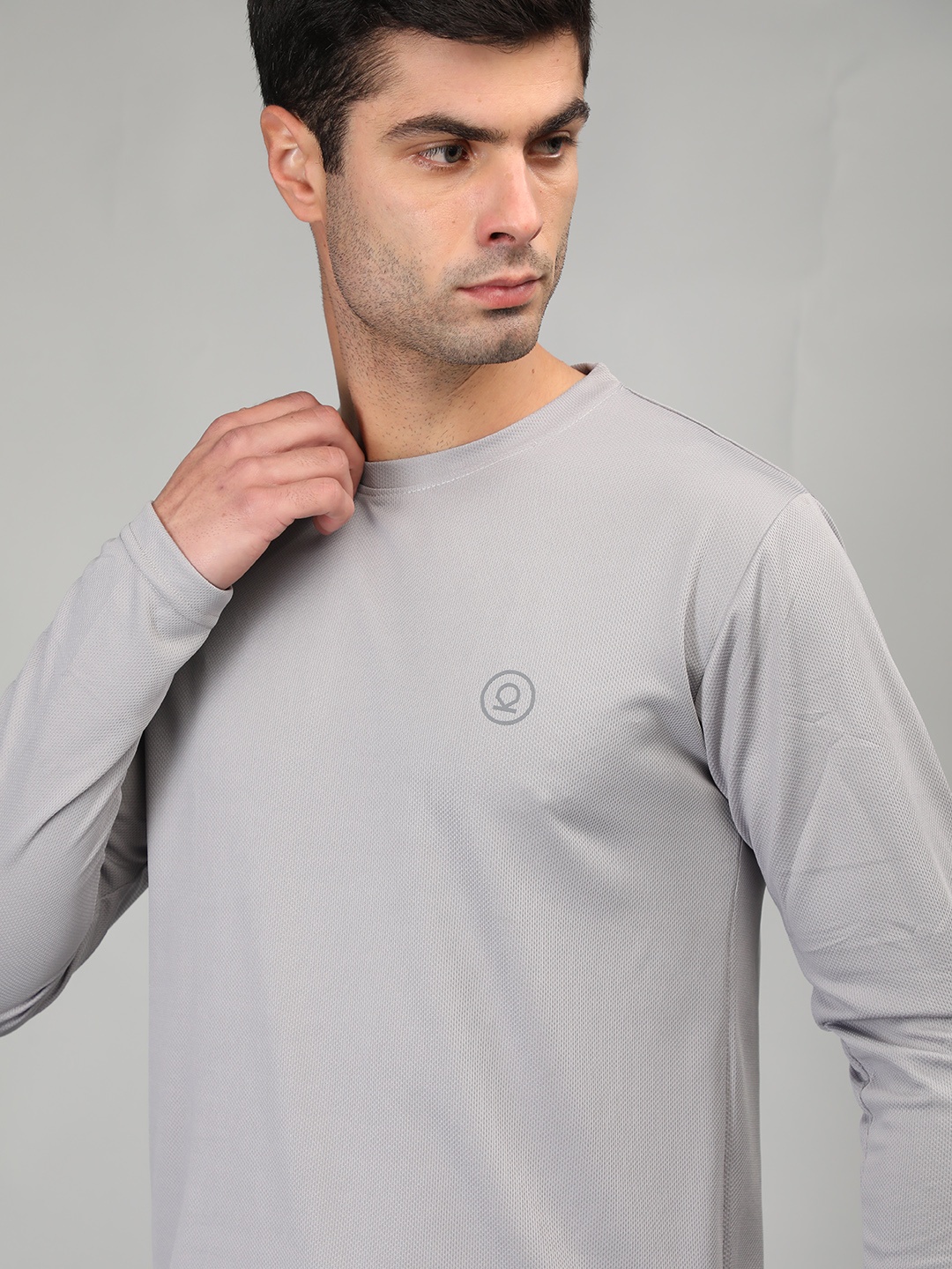 

CHKOKKO Round Neck Dry Fit T-shirt, Grey