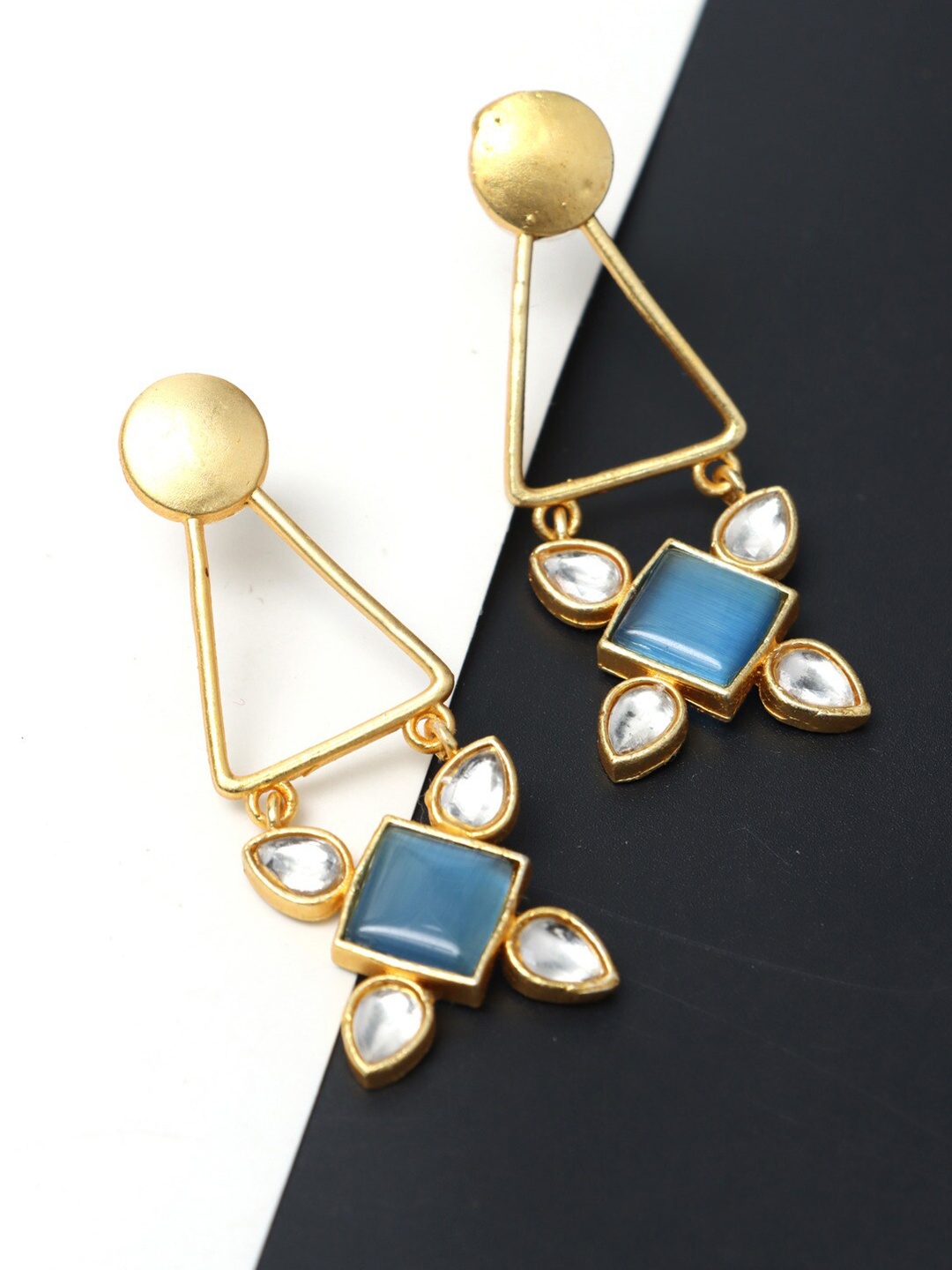 

Ozanoo Gold-Plated Triangular Drop Earrings