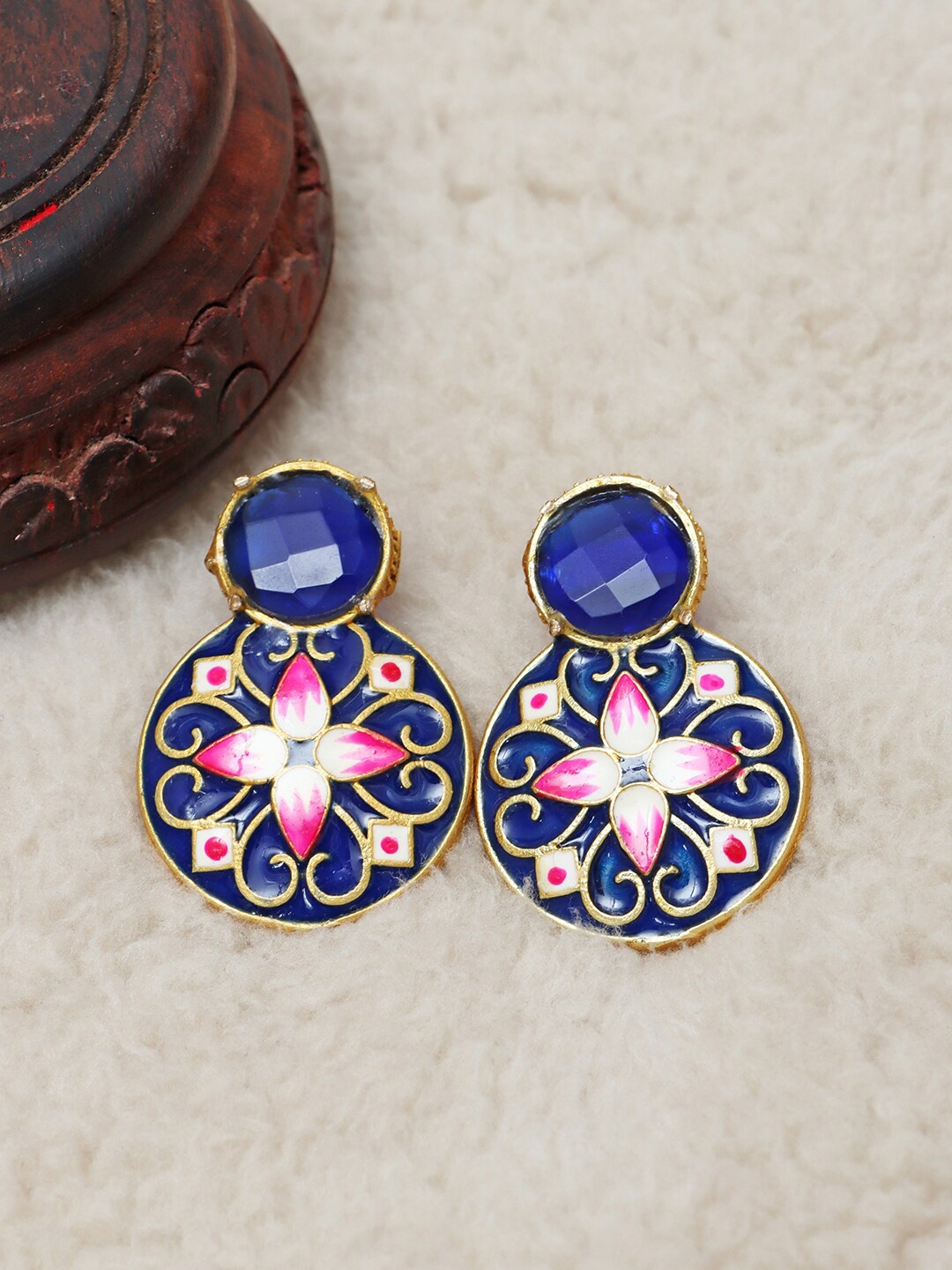 

Ozanoo Gold-Plated Artificial Stones Studded Floral Drop Earrings