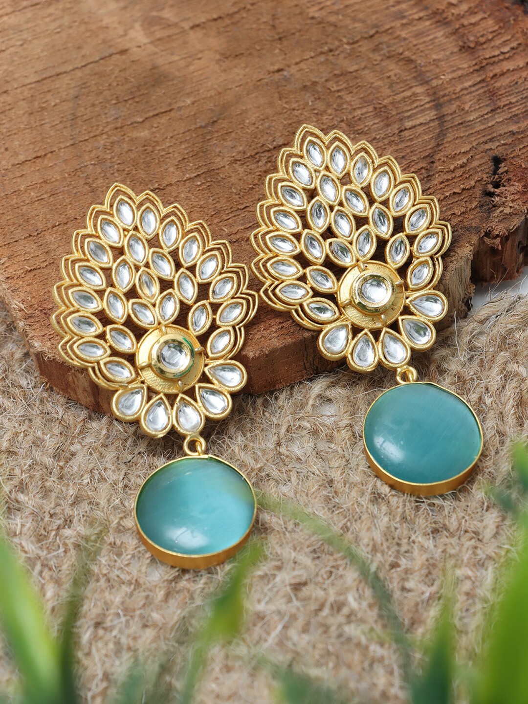 

Ozanoo Gold-Plated Floral Studs Earrings, Navy blue