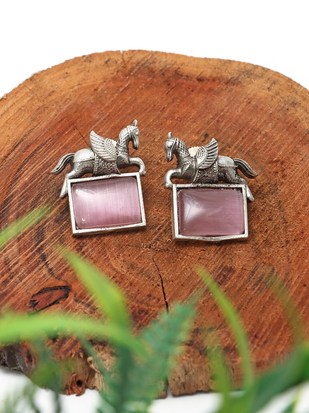 

Ozanoo Silver-Plated Contemporary Studs Earrings