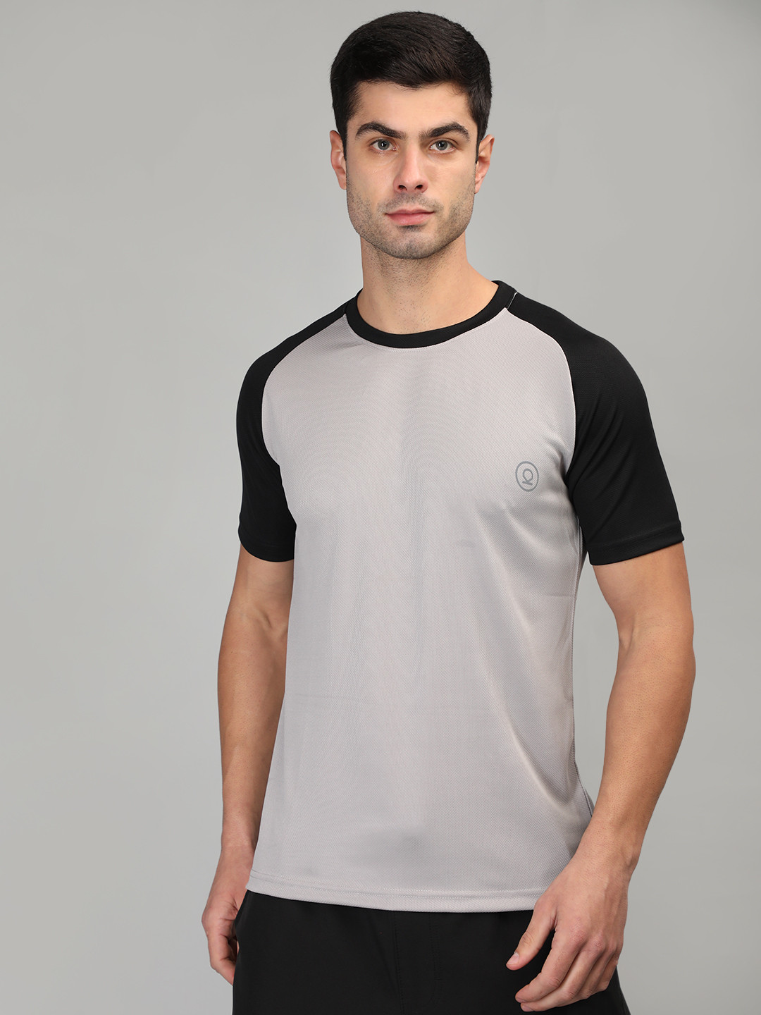 

CHKOKKO Colourblocked Round Neck Raglan Sleeves Applique Sports T-shirt, Grey