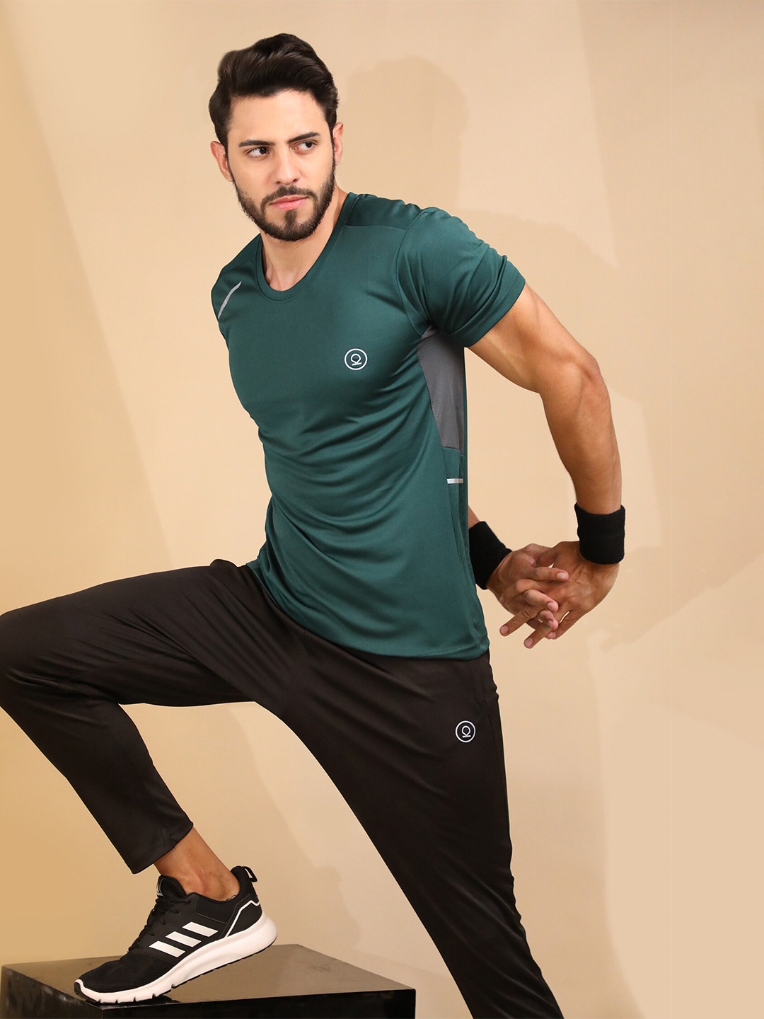 

CHKOKKO Round Neck Dri-FIT Sports T-shirt, Green