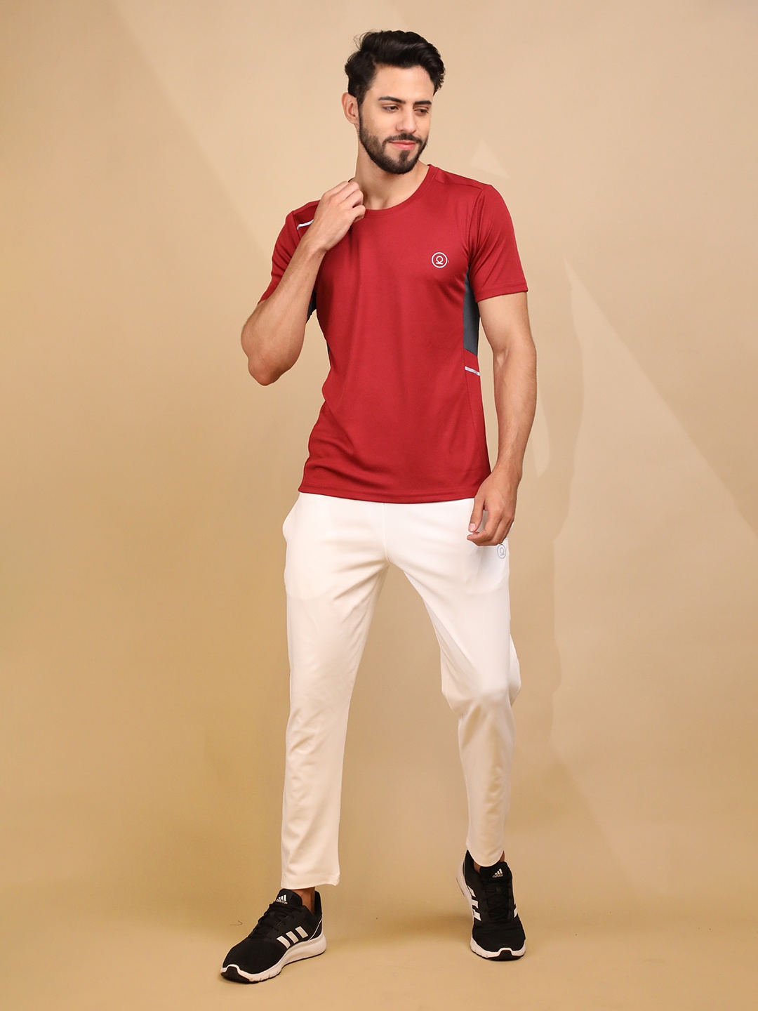 

CHKOKKO Round Neck Dry Fit T-shirt, Maroon