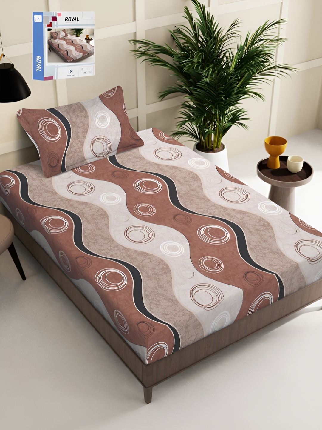 

KLOTTHE Brown & Black Geometric Printed 300TC Single Bedsheet With Pillow Cover