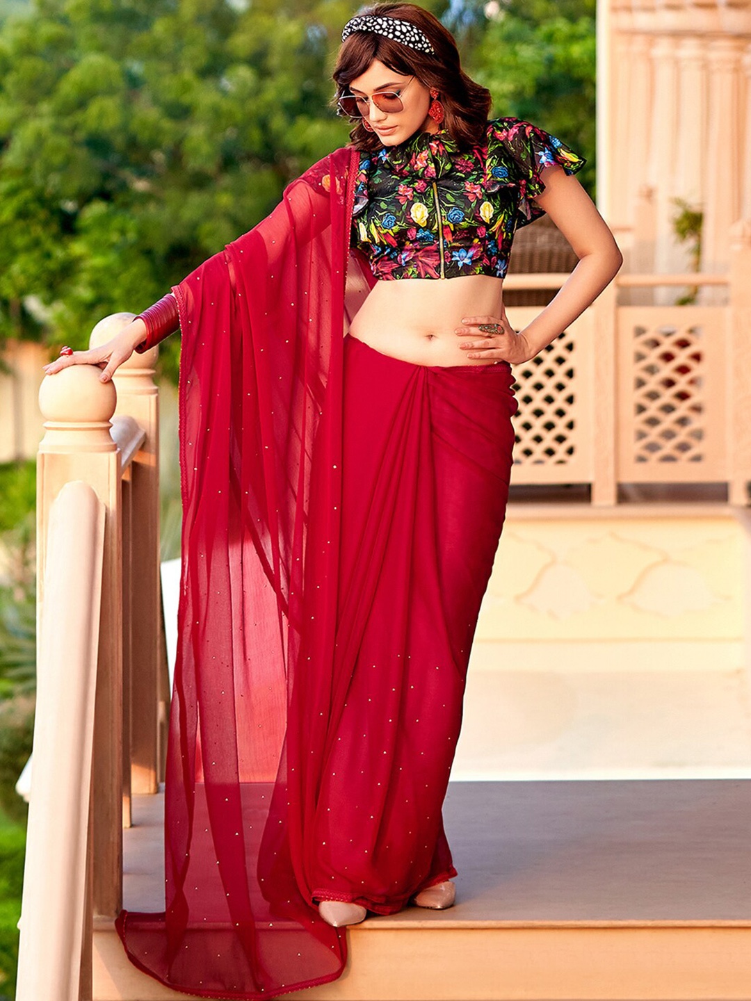 

Aarrah Embellished Beads and Stones Pure Chiffon Saree, Maroon