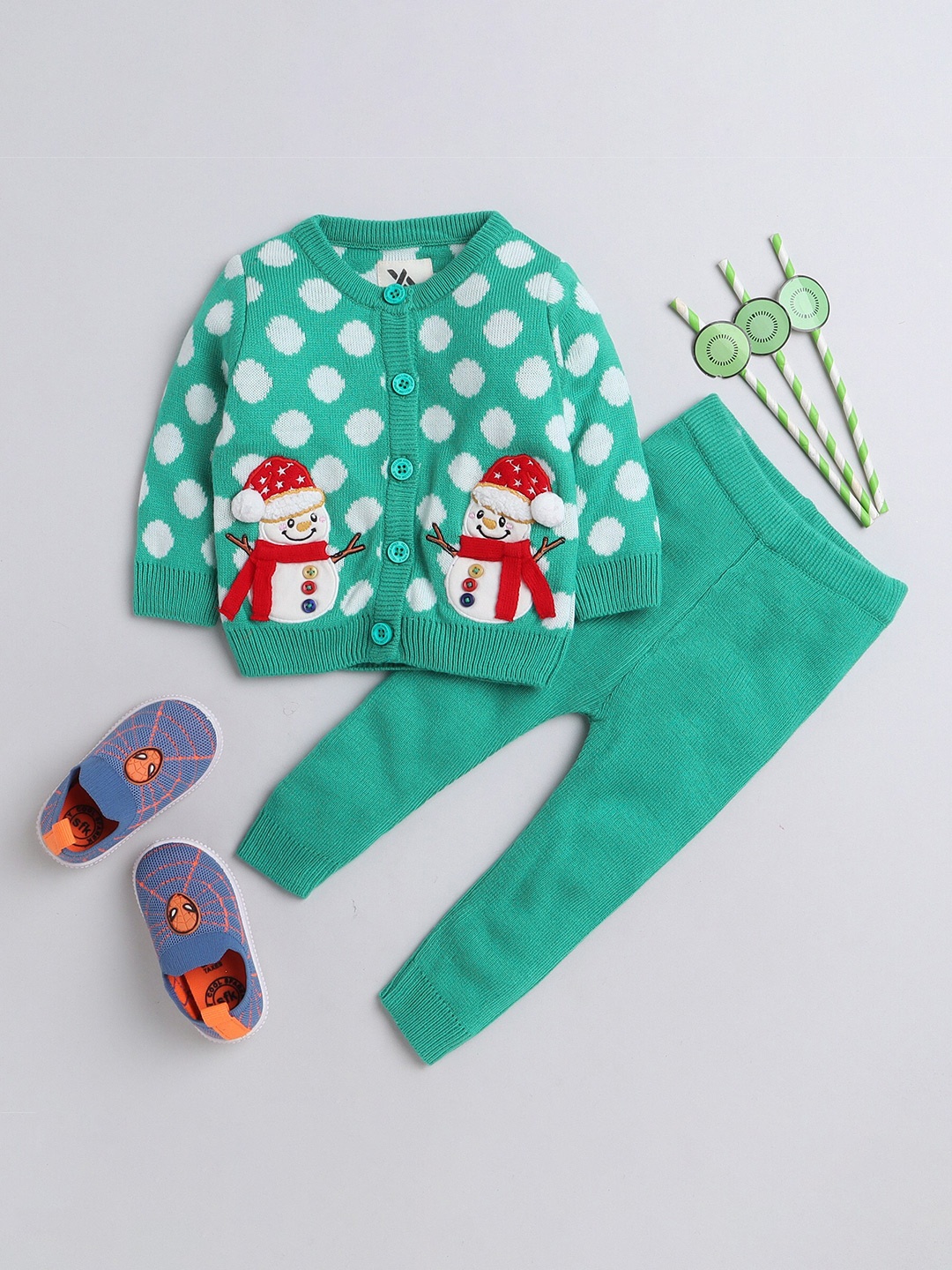 

Yellow Apple Kids Self Design Woollen Top with Trouser, Green