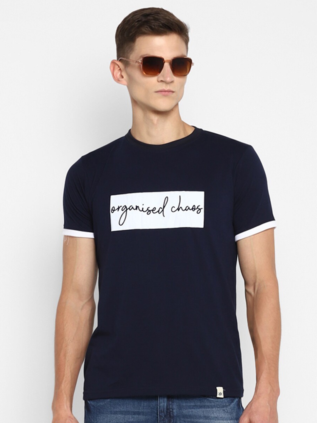 

Bukkl Typography Printed Cotton Slim Fit T-shirt, Navy blue