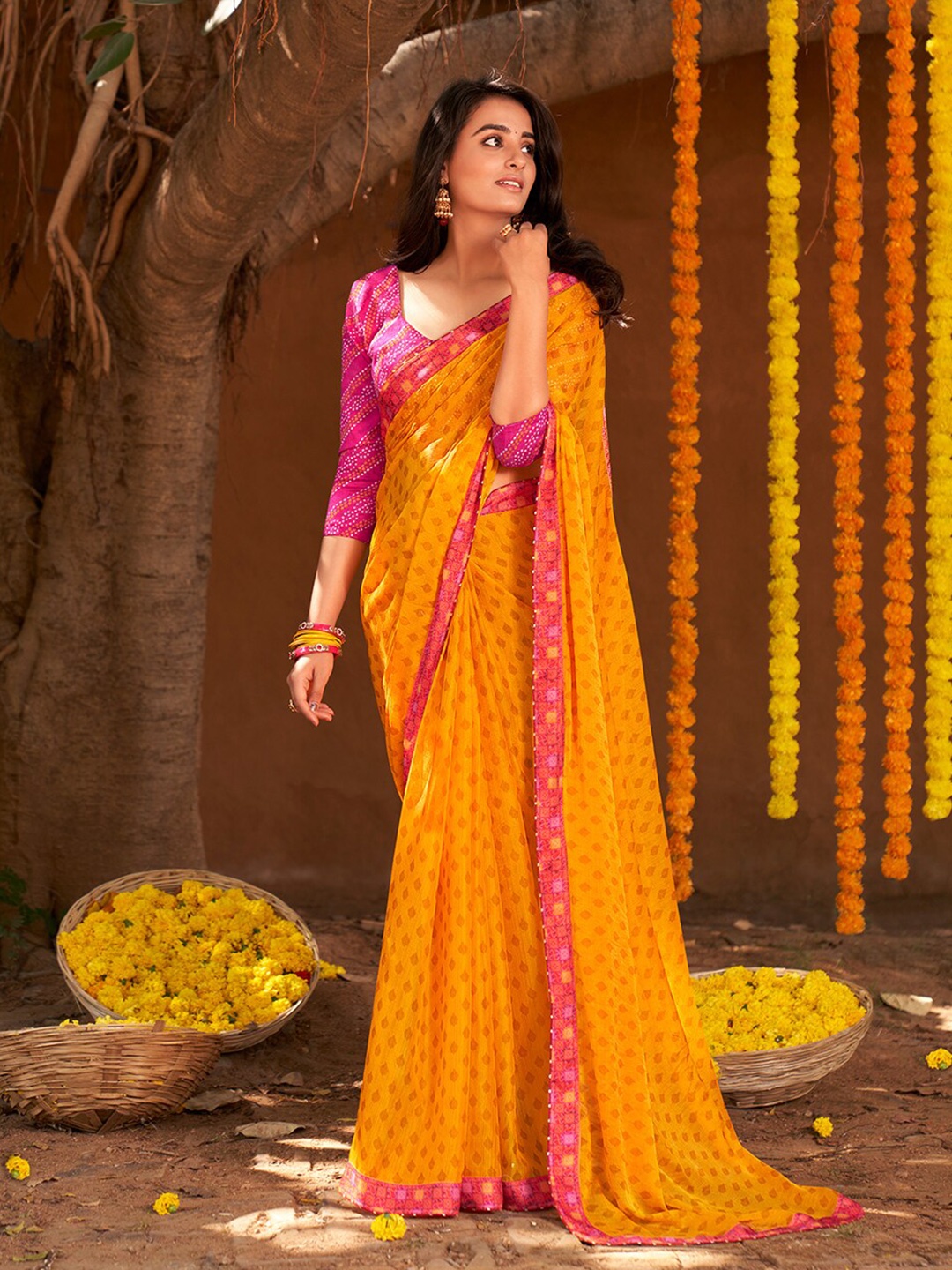 

Shaily Ethnic Motifs Pure Chiffon Saree, Yellow