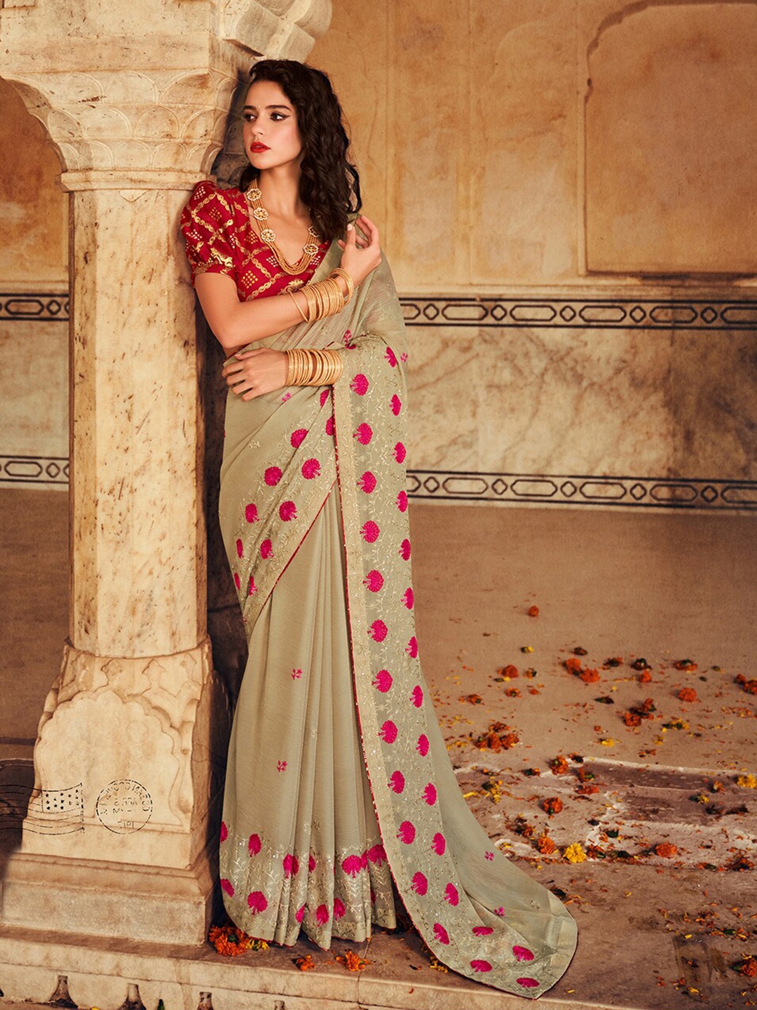 

HRITIKA Floral Embroidered Pure Chiffon Saree, Beige