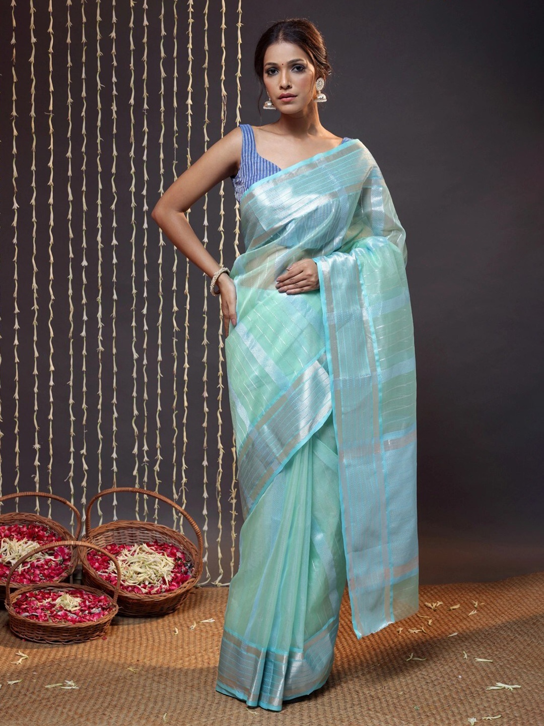 

Sutra Art of Clothing Woven Design Zari Pure Silk Saree, Turquoise blue