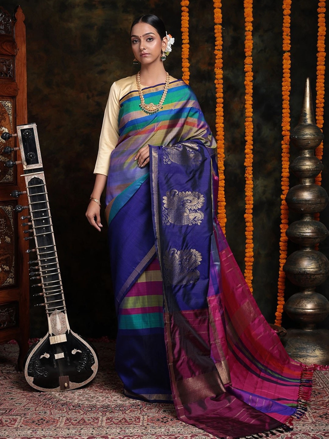 

Sutra Art of Clothing Ethnic Motifs Woven Design Zari Pure Silk Saree, Purple