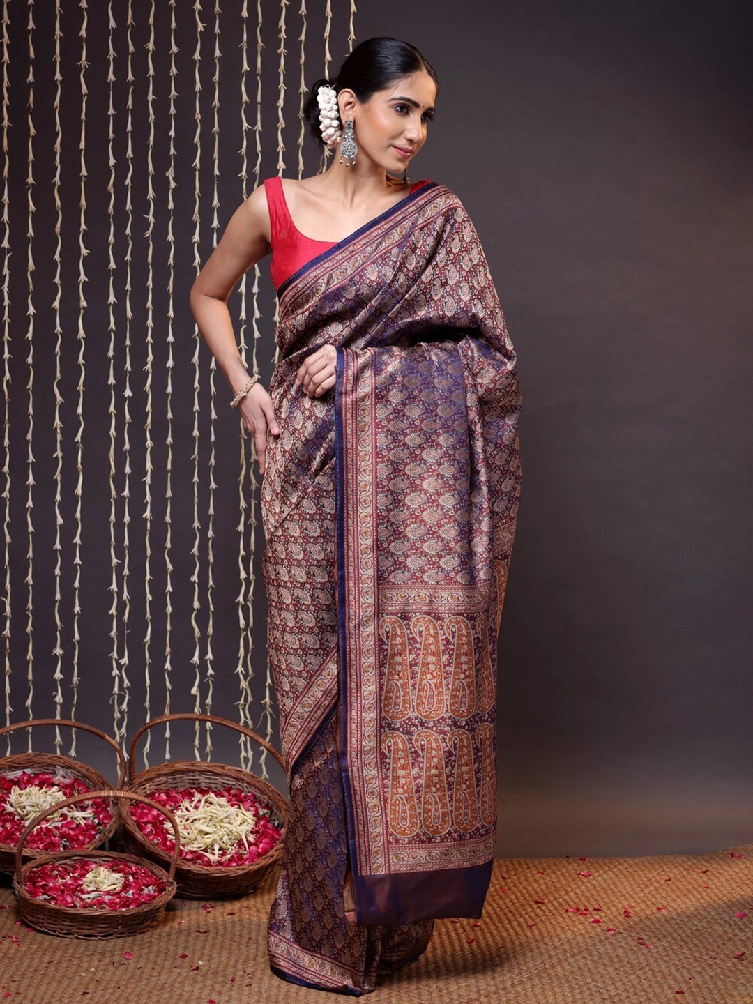 

Sutra Art of Clothing Woven Design Zari Pure Silk Saree, Purple