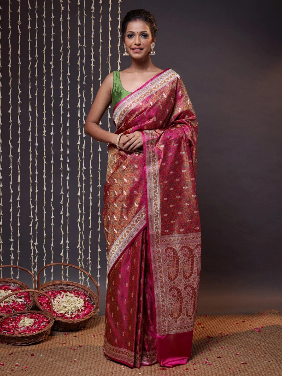 

Sutra Art of Clothing Woven Design Zari Pure Silk Saree, Magenta