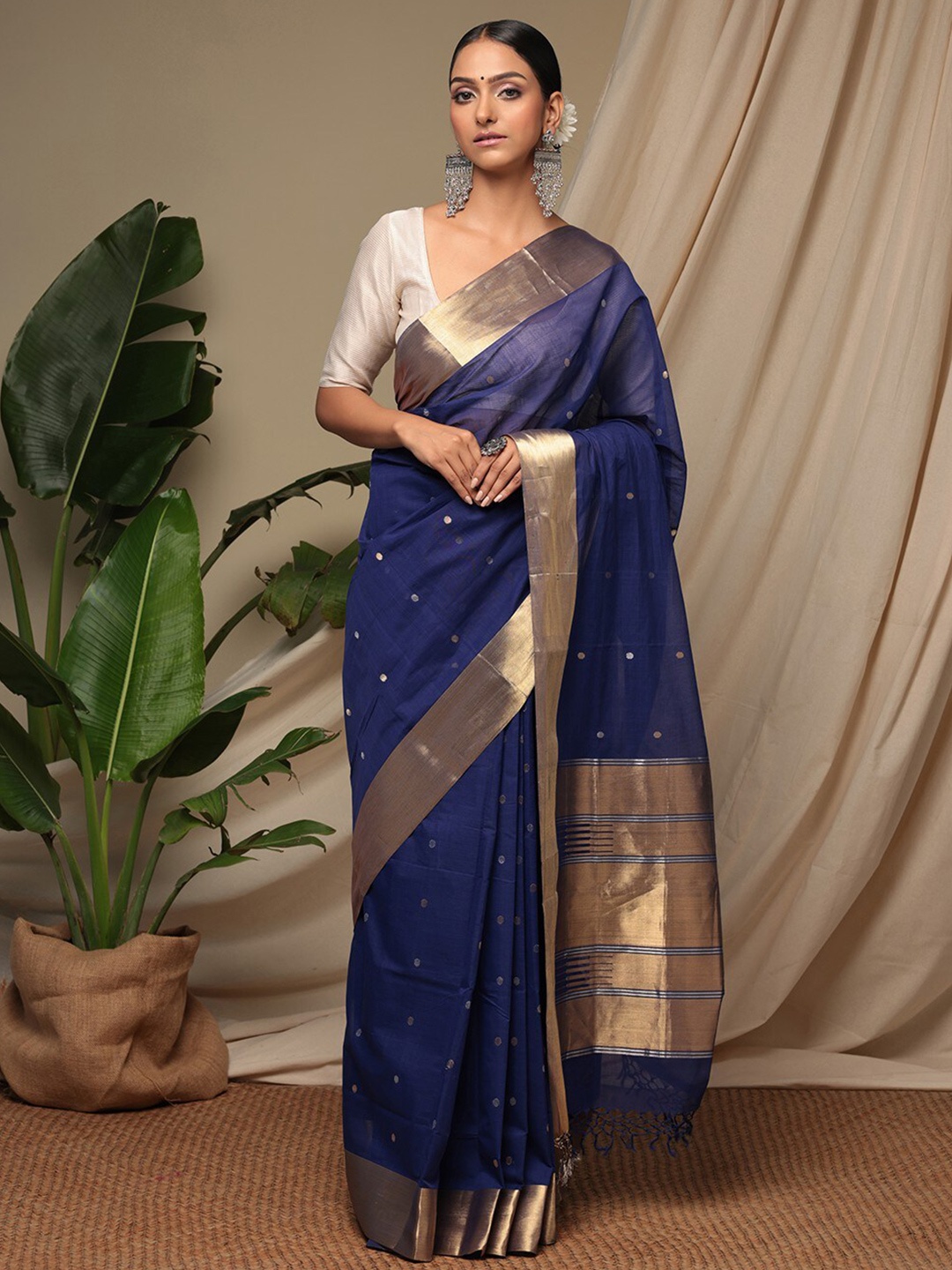 

Sutra Art of Clothing Ethnic Motifs Woven Design Zari Pure Cotton Saree, Blue