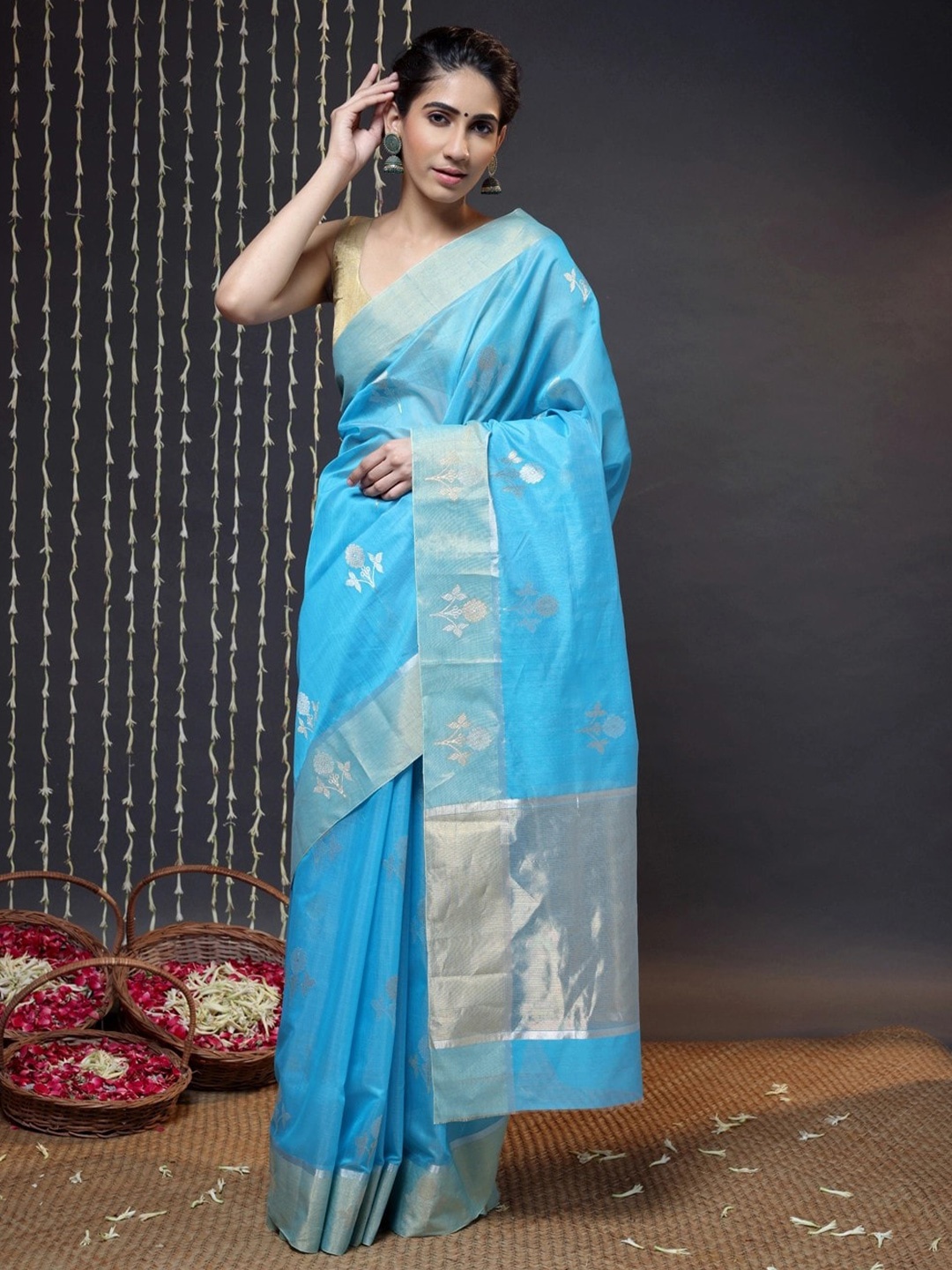 

Sutra Art of Clothing Ethnic Motifs Woven Design Zari Pure Silk Saree, Blue