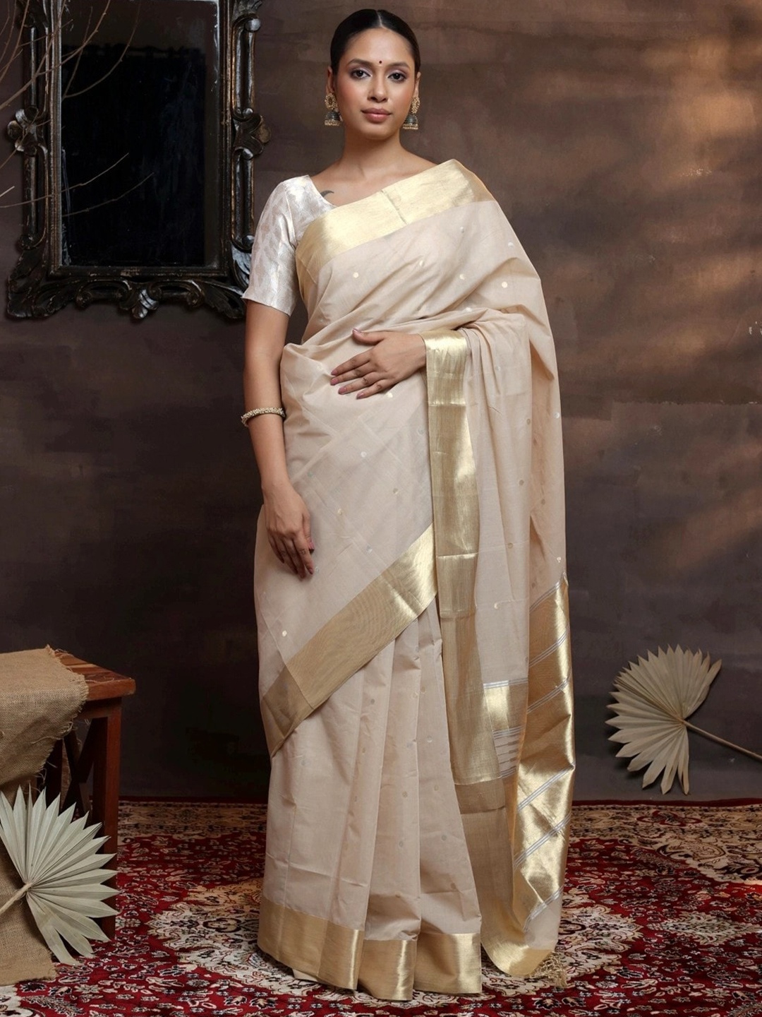 

Sutra Art of Clothing Ethnic Motifs Woven Design Zari Pure Cotton Saree, Beige