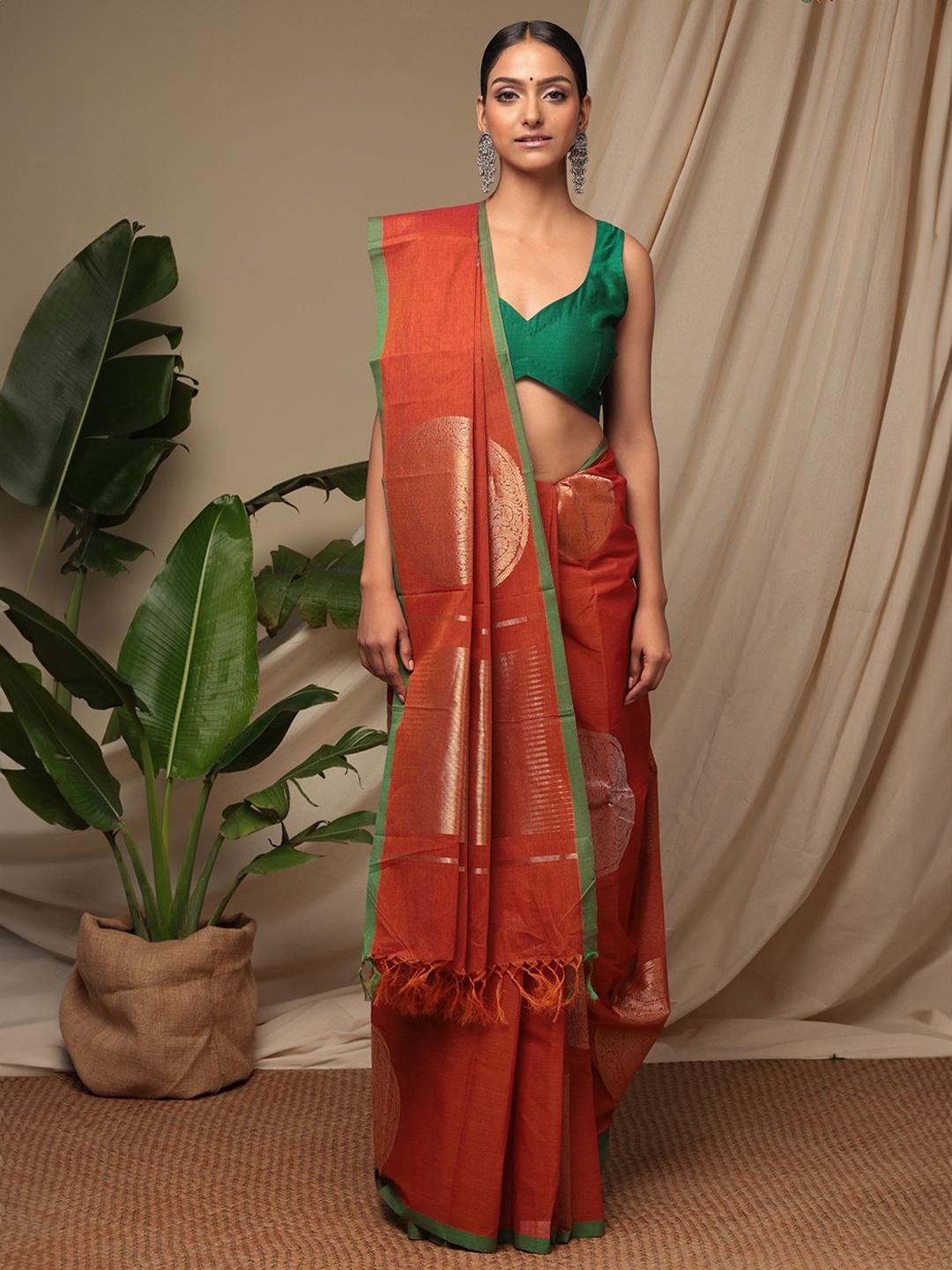 

Sutra Art of Clothing Ethnic Motifs Woven Design Pure Cotton Saree, Orange