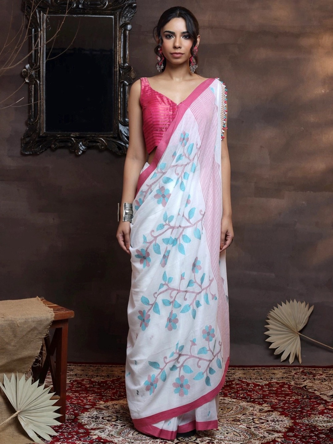 

Sutra Art of Clothing Floral Woven Design Pure Cotton Saree, White