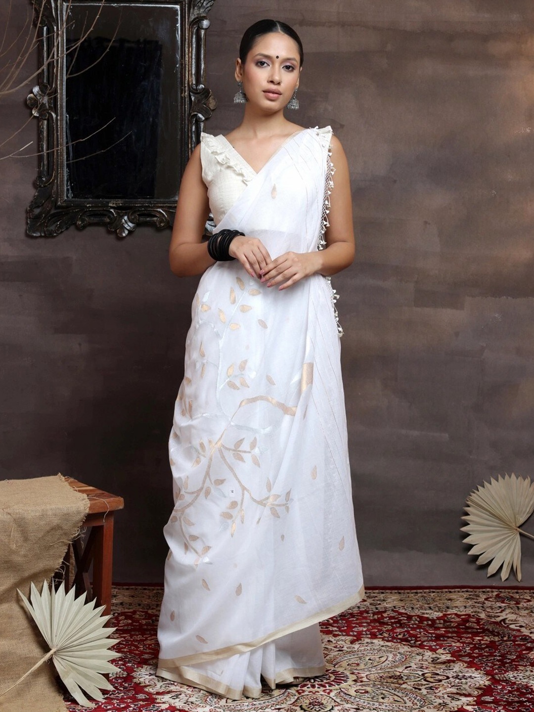 

Sutra Art of Clothing Woven Design Pure Cotton Saree, White