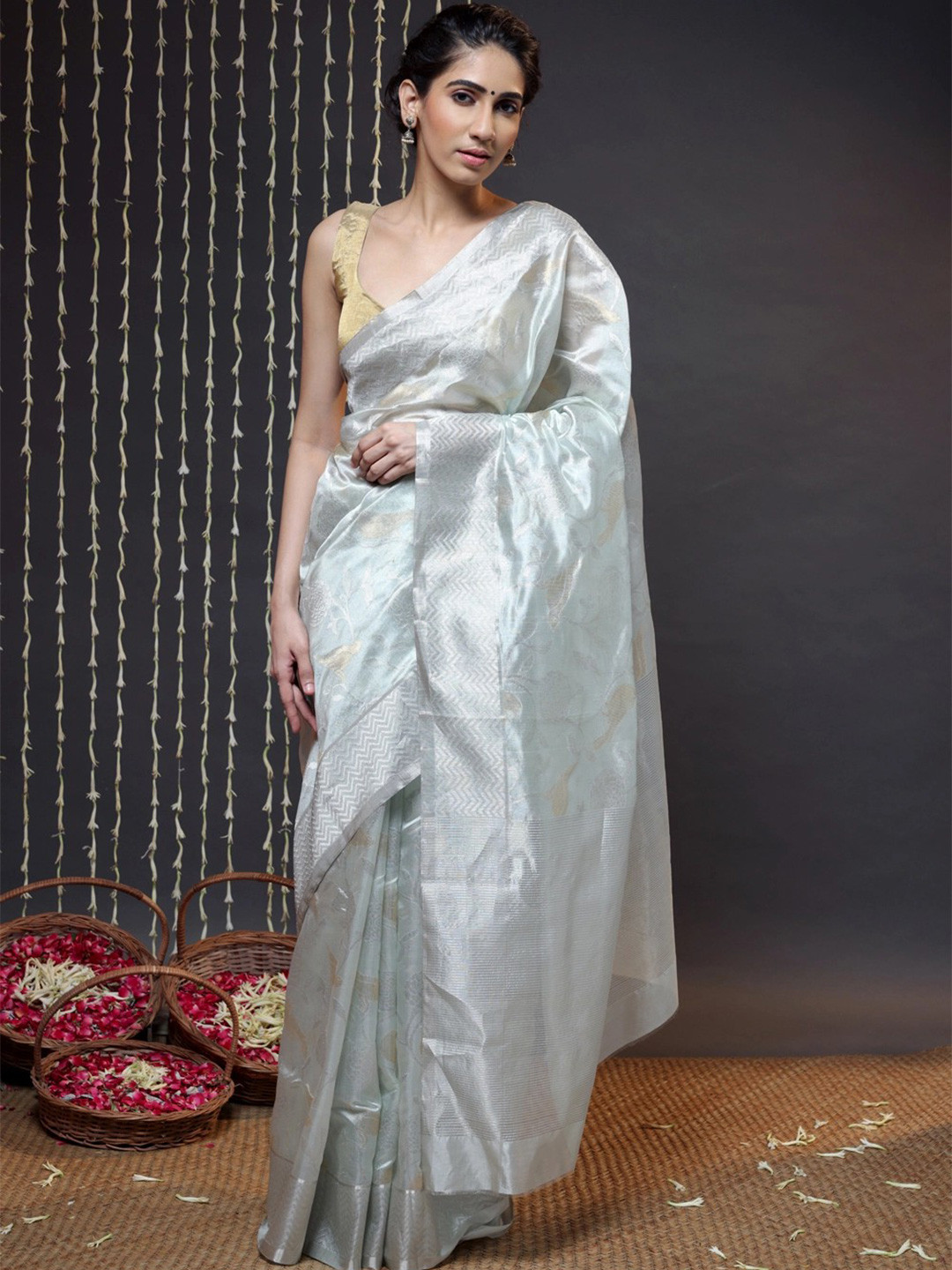 

Sutra Art of Clothing Ethnic Motifs Woven Design Zari Pure Silk Chanderi Saree, Grey