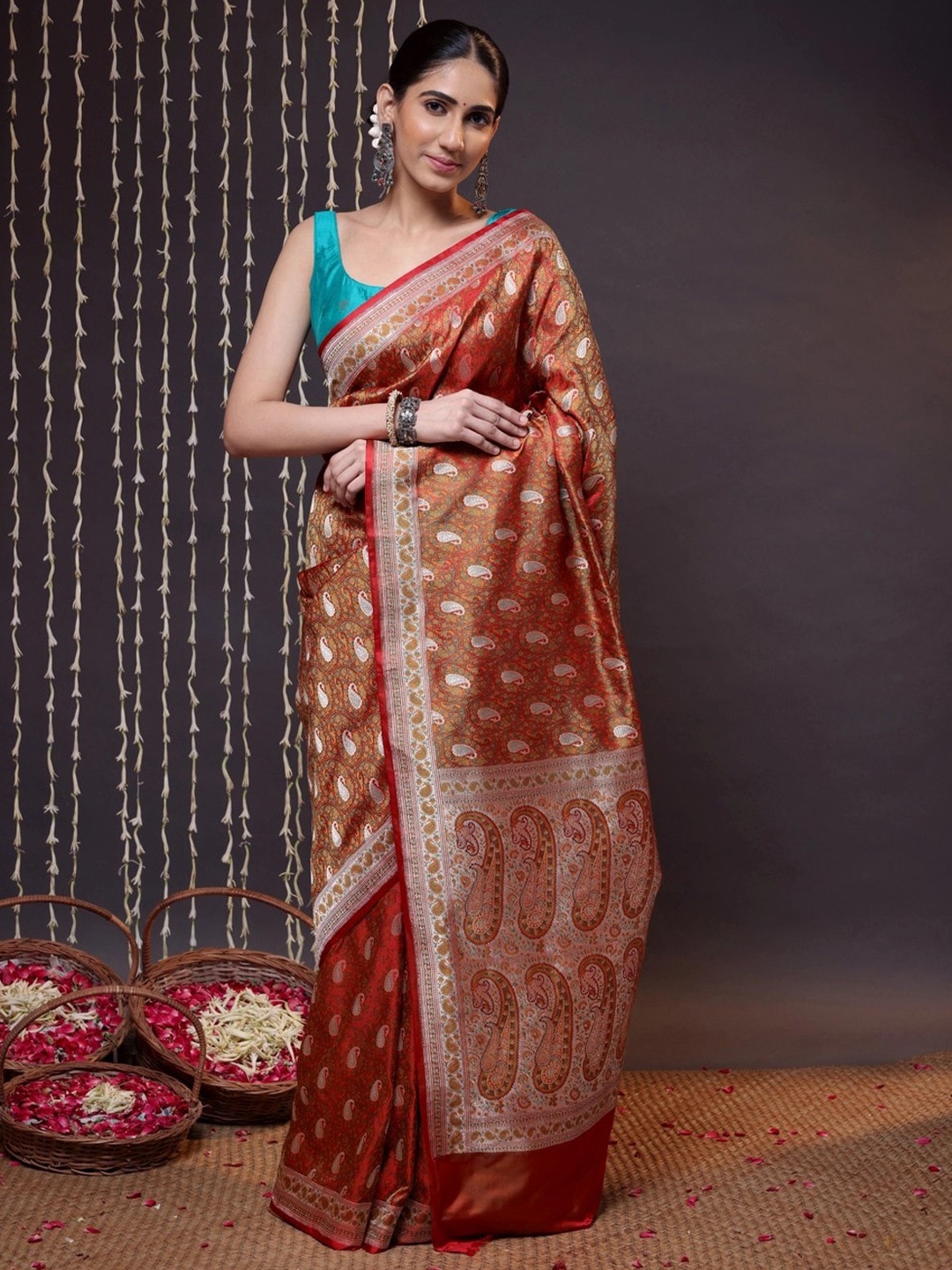 

Sutra Art of Clothing Woven Design Zari Pure Silk Saree, Orange