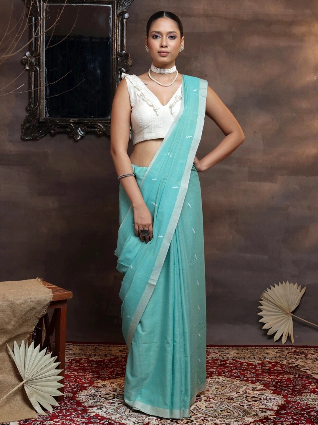 

Sutra Art of Clothing Woven Design Pure Cotton Saree, Green