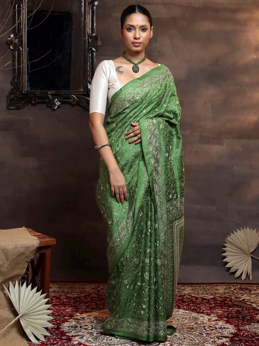 

Sutra Art of Clothing Ethnic Motifs Kantha Work Embroidered Pure Silk Saree, Green