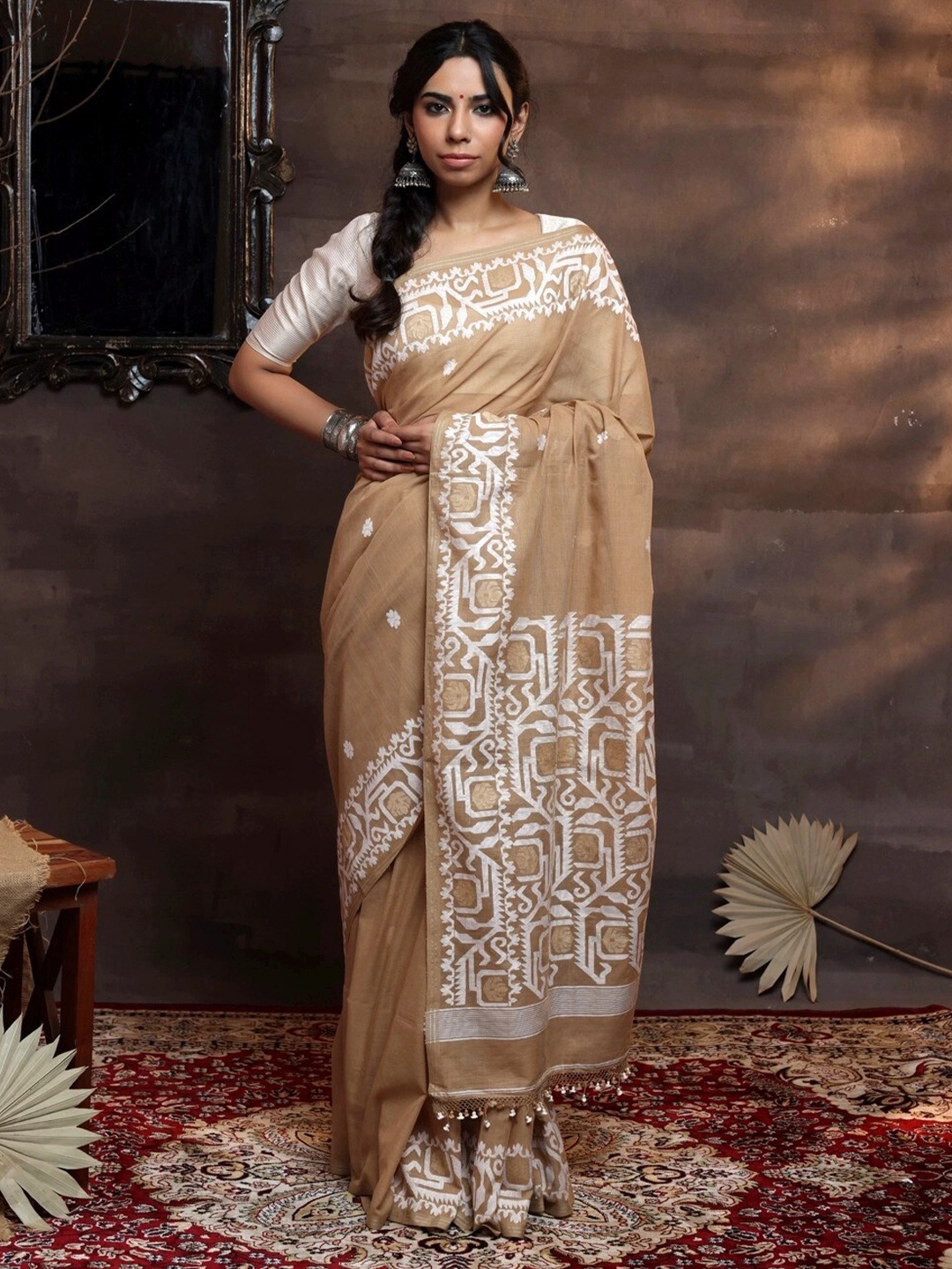 

Sutra Art of Clothing Woven Design Pure Cotton Saree, Khaki