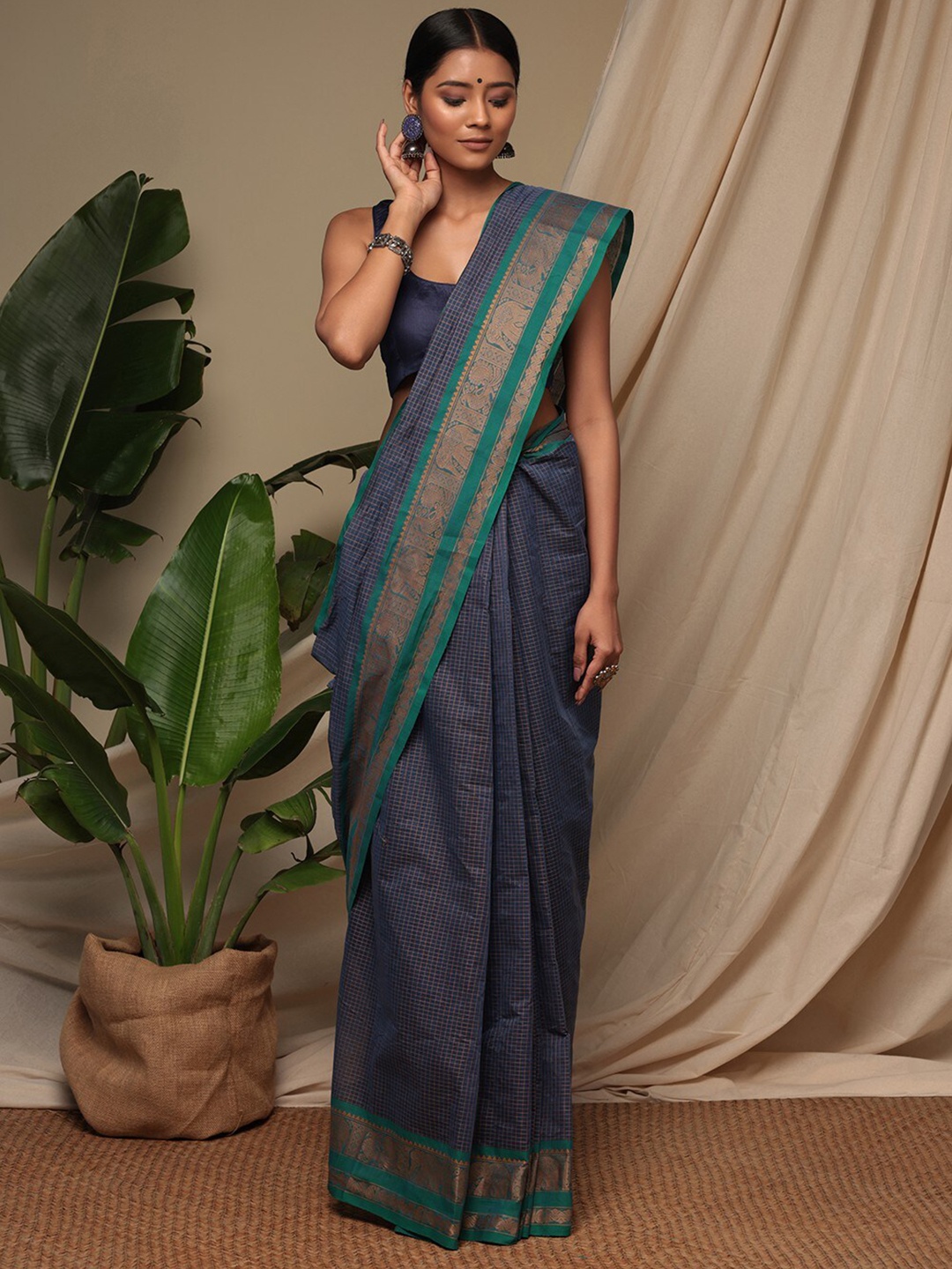 

Sutra Art of Clothing Checked Zari Pure Cotton Saree, Blue