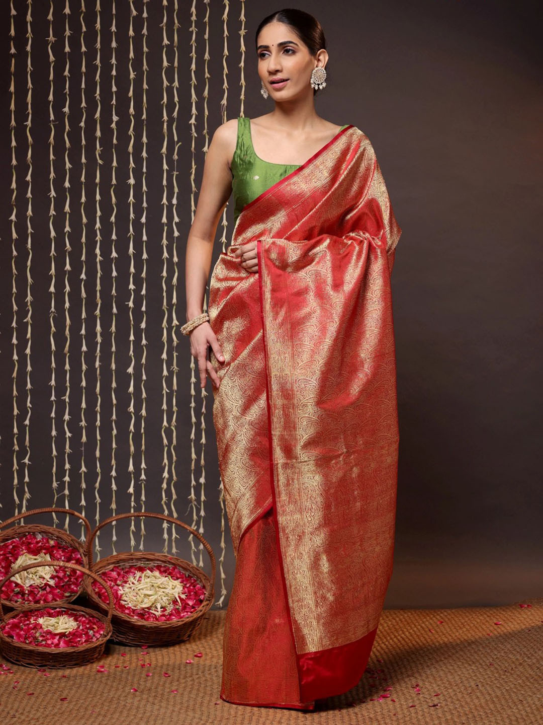 

Sutra Art of Clothing Paisley Woven Design Zari Pure Silk Tanchoi Saree, Red