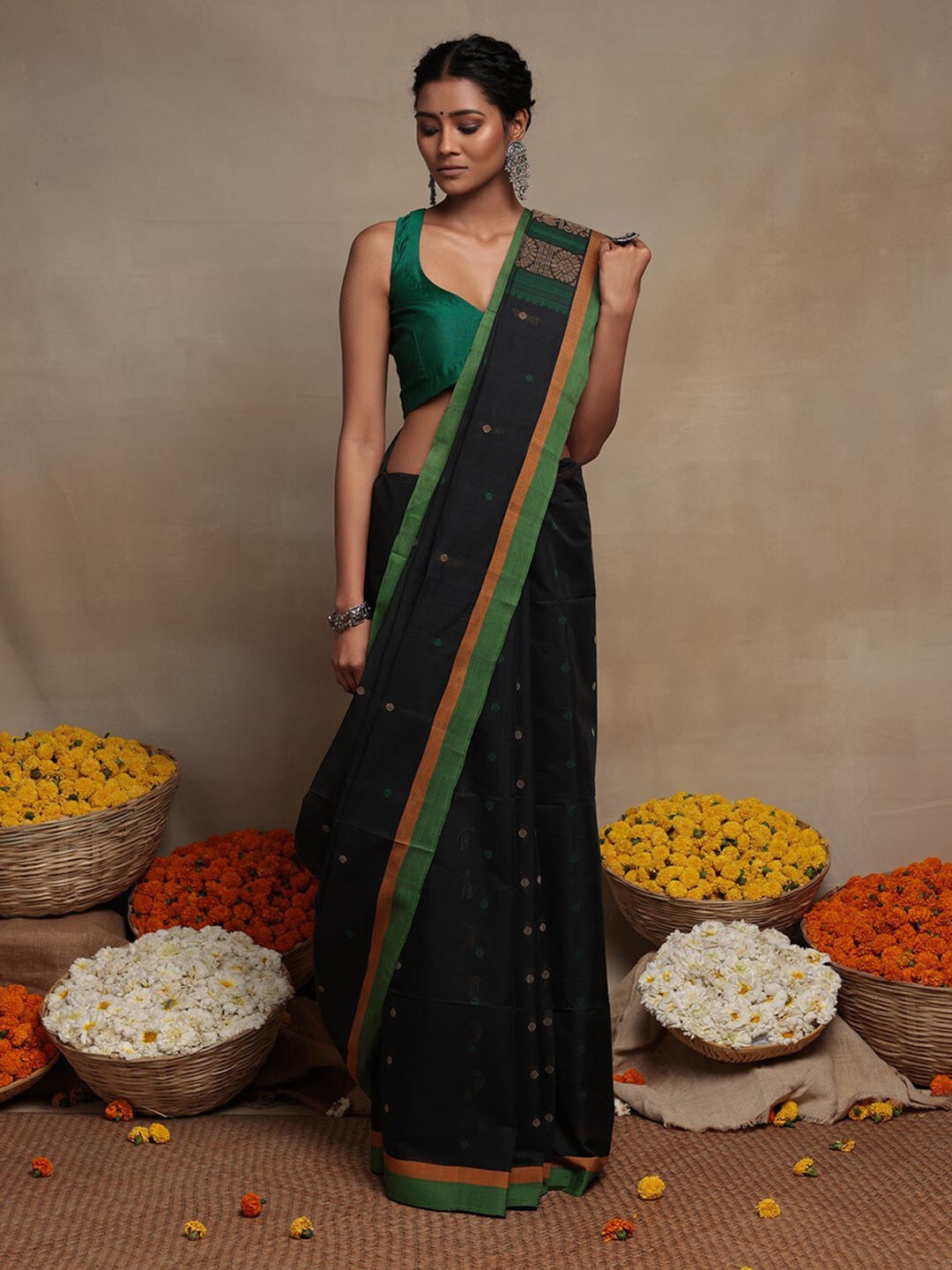 

Sutra Art of Clothing Woven Design Zari Pure Cotton Kanchi Saree, Black