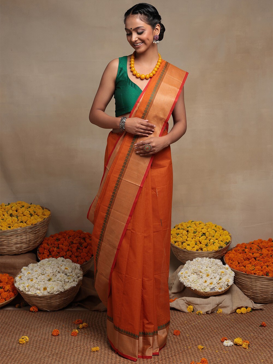 

Sutra Art of Clothing Zari Pure Cotton Saree, Orange